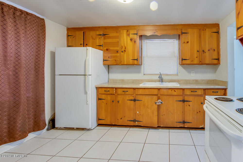 5913 Tampico Road Jacksonville, FL 32244 - Photo 8 of 25 5