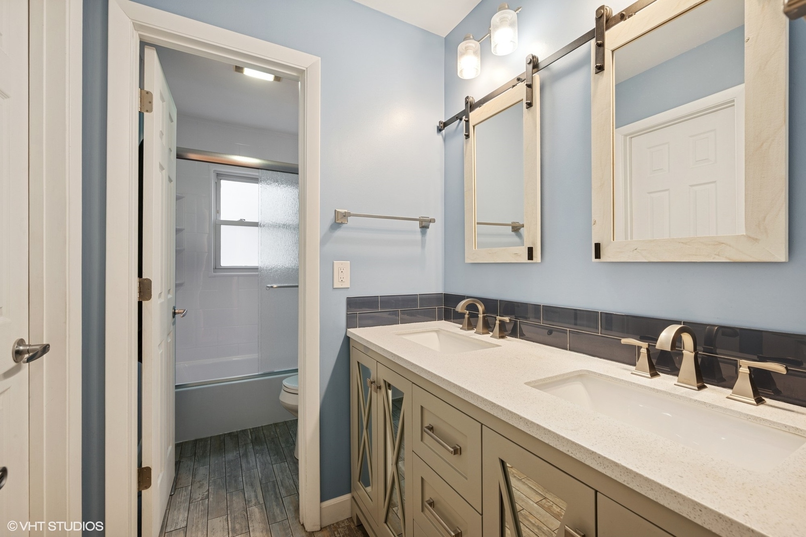 109 Chestnut Lane Wheeling, IL 60090 - Photo 11 of 21