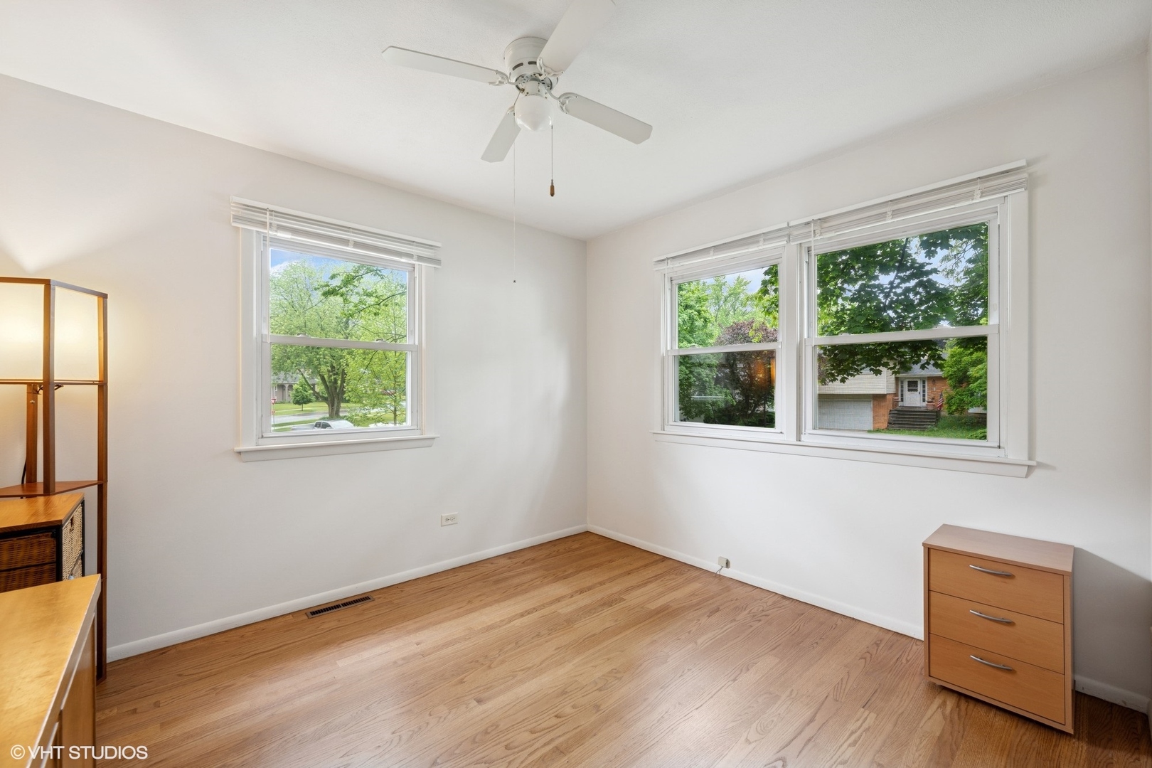 109 Chestnut Lane Wheeling, IL 60090 - Photo 9 of 21