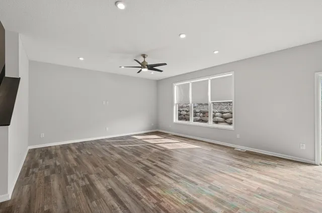 $559,900 | 1081 Oakwood Road, Newport, MN 55055