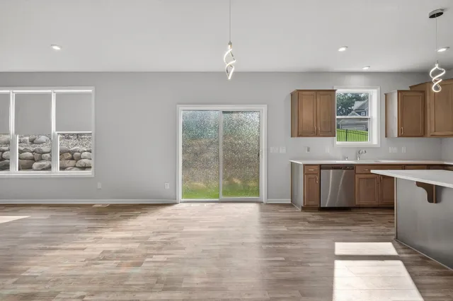 $559,900 | 1081 Oakwood Road, Newport, MN 55055