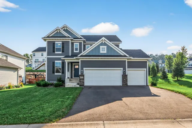 $559,900 | 1081 Oakwood Road, Newport, MN 55055