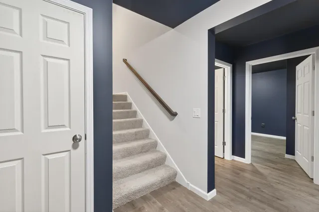 $559,900 | 1081 Oakwood Road, Newport, MN 55055