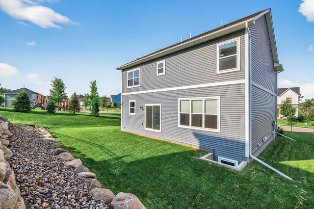 $559,900 | 1081 Oakwood Road, Newport, MN 55055