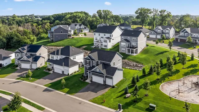 $559,900 | 1081 Oakwood Road, Newport, MN 55055