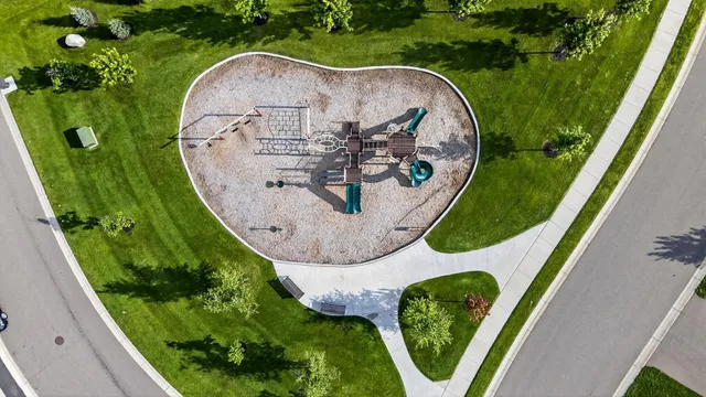 $559,900 | 1081 Oakwood Road, Newport, MN 55055