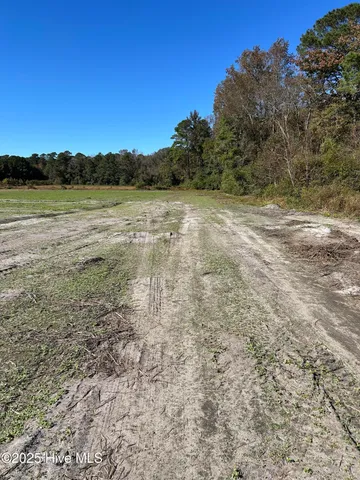 $72,000 | 3 Hc Powers Road, Wallace, NC 28466