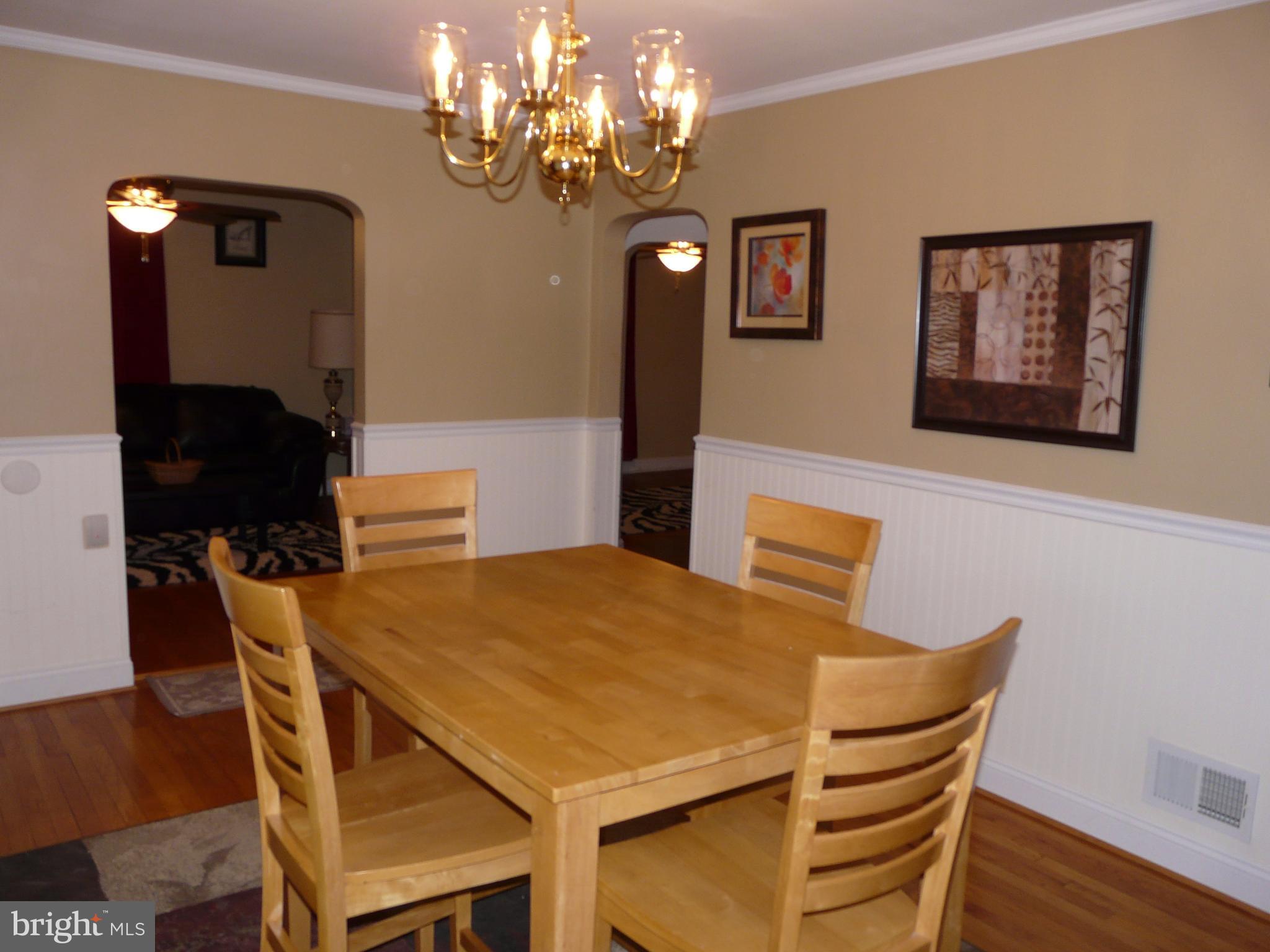 5911 Meadow Road Baltimore, MD 21206 - Photo 15 of 49 Dining Room