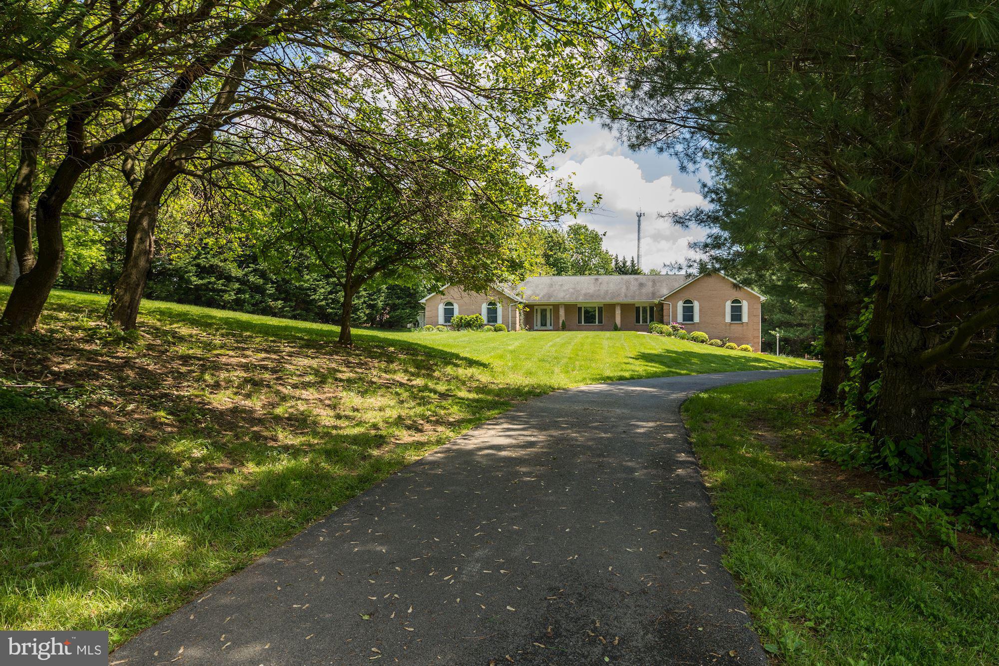 14223 Robcaste Road Phoenix, MD 21131 - Photo 5 of 57 Driveway