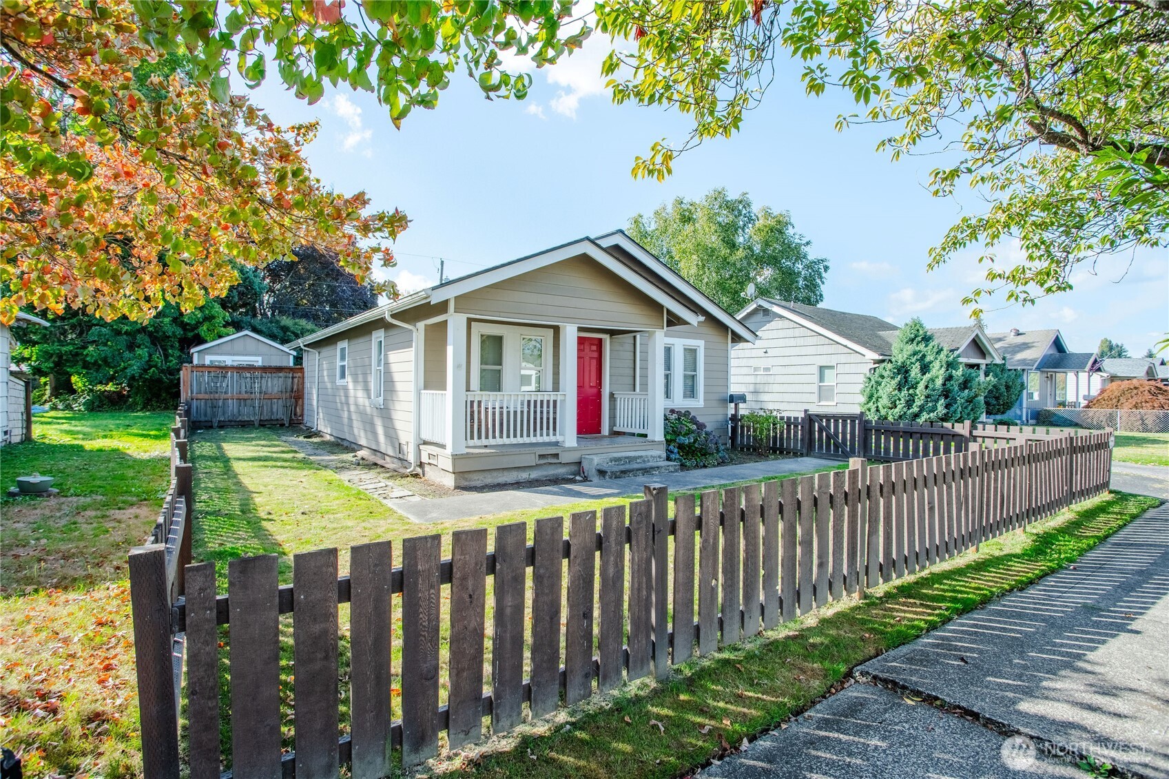 2925 Dover Street Longview, WA 98632 - Photo 3 of 38