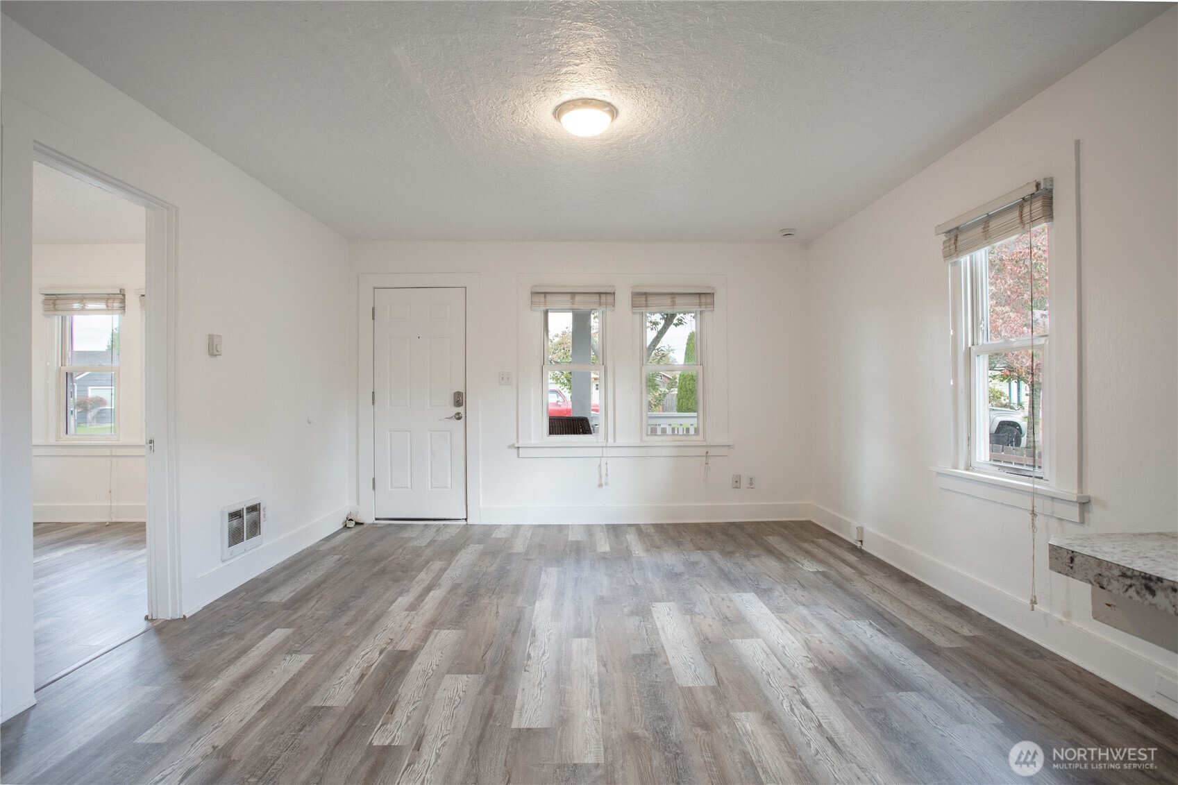 2925 Dover Street Longview, WA 98632 - Photo 10 of 38