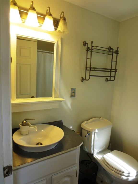 459 Nausauket Road Warwick, RI 02886 - Photo 14 of 28