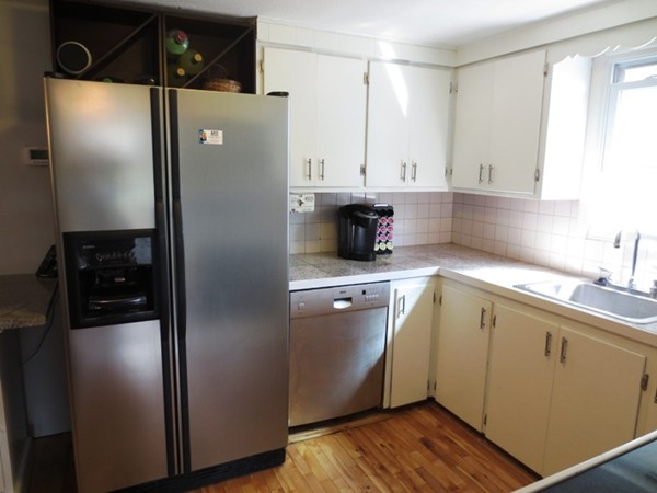 459 Nausauket Road Warwick, RI 02886 - Photo 9 of 28