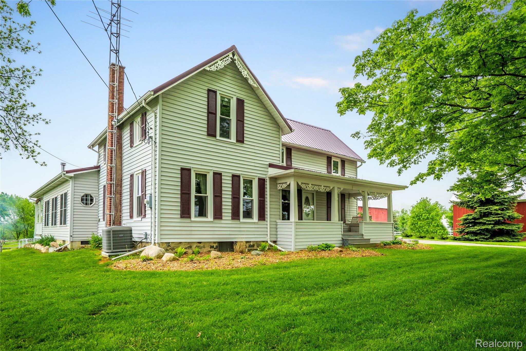 4308 Cook Road Swartz Creek, MI 48473 - Photo 1 of 44 4308 cook rd front 1.jpg