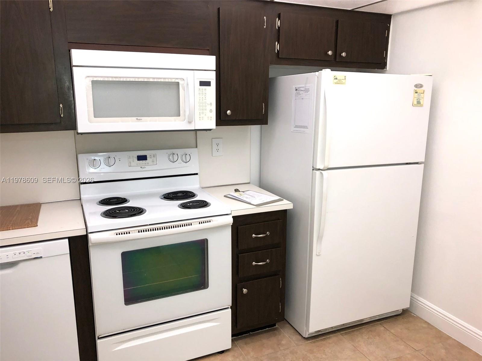 1901 Brickell Avenue, Unit B604 Miami, FL 33129 - Photo 15 of 40