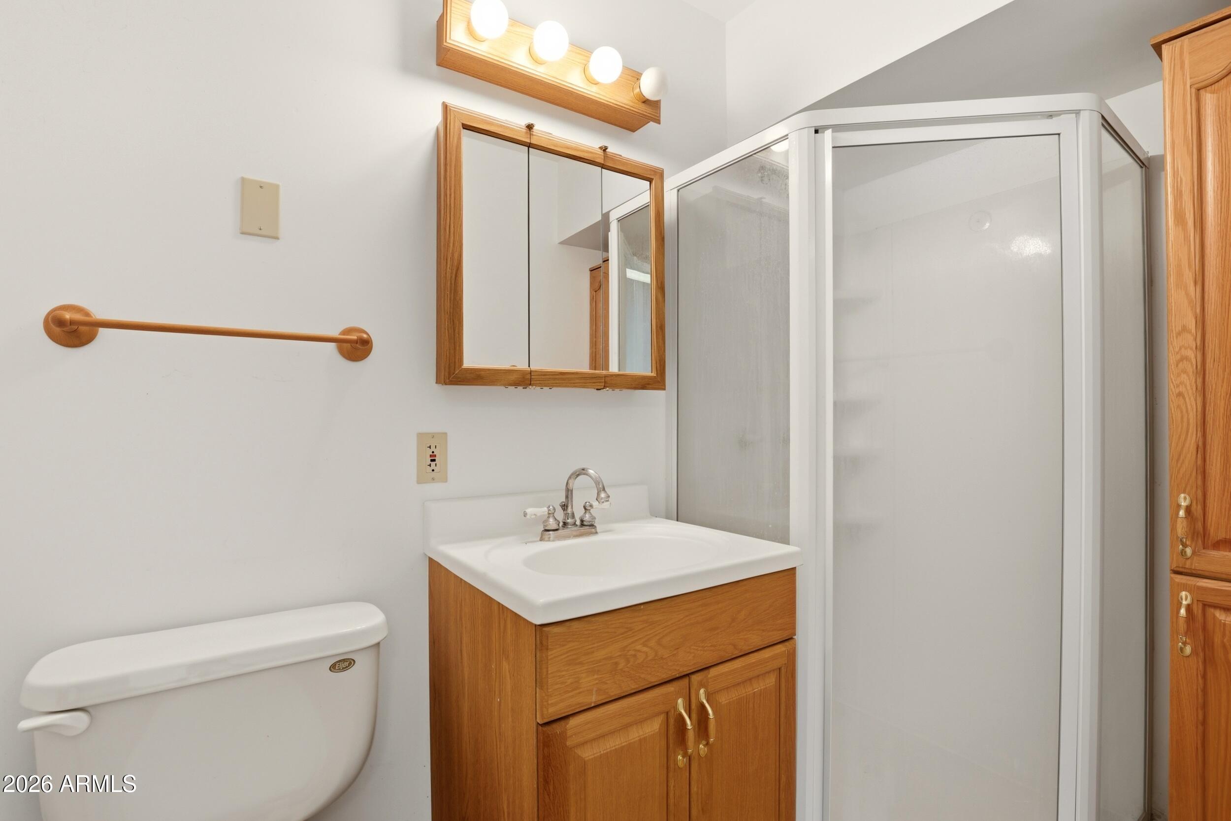 33351 South Highjinks Road Oracle, AZ 85623 - Photo 46 of 51 Barn/Garage bathroom