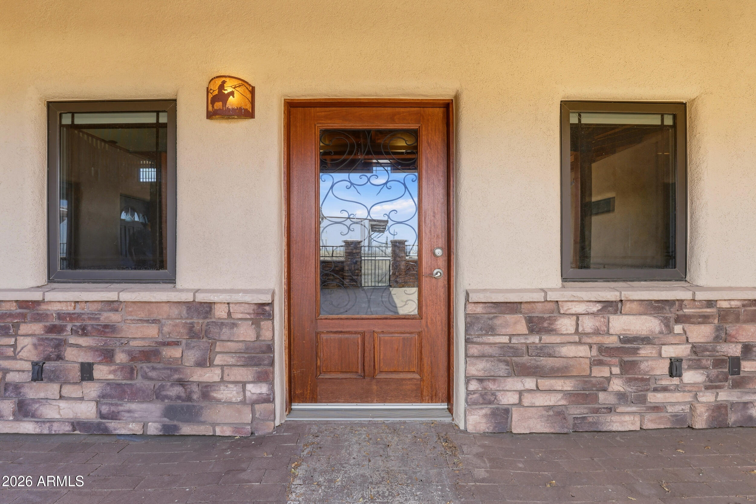 33351 South Highjinks Road Oracle, AZ 85623 - Photo 7 of 51 Front entry