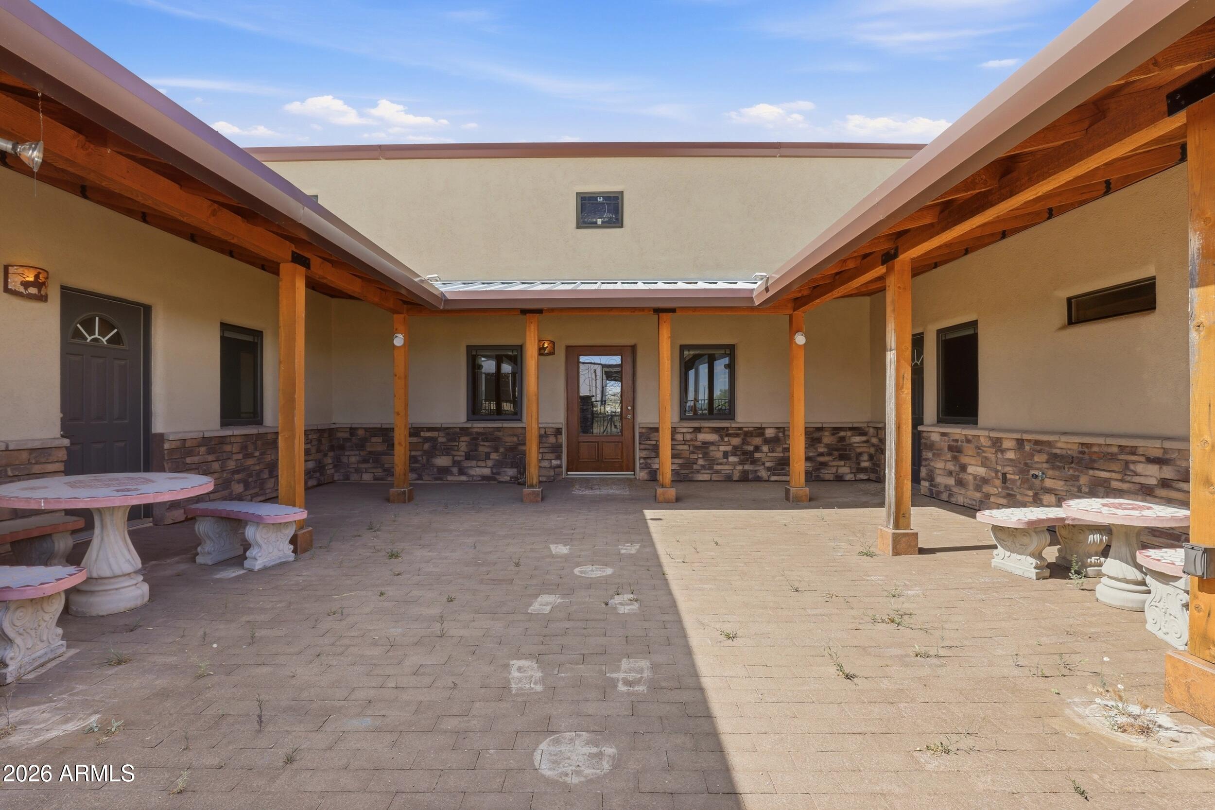 33351 South Highjinks Road Oracle, AZ 85623 - Photo 8 of 51 Front exterior