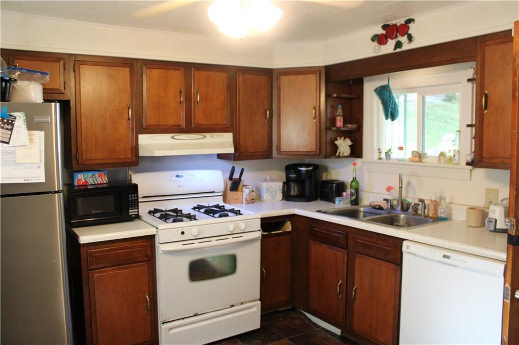 142 Boyd Road Ford City, PA 16226 - Photo 5 of 16 Gallery Image 5