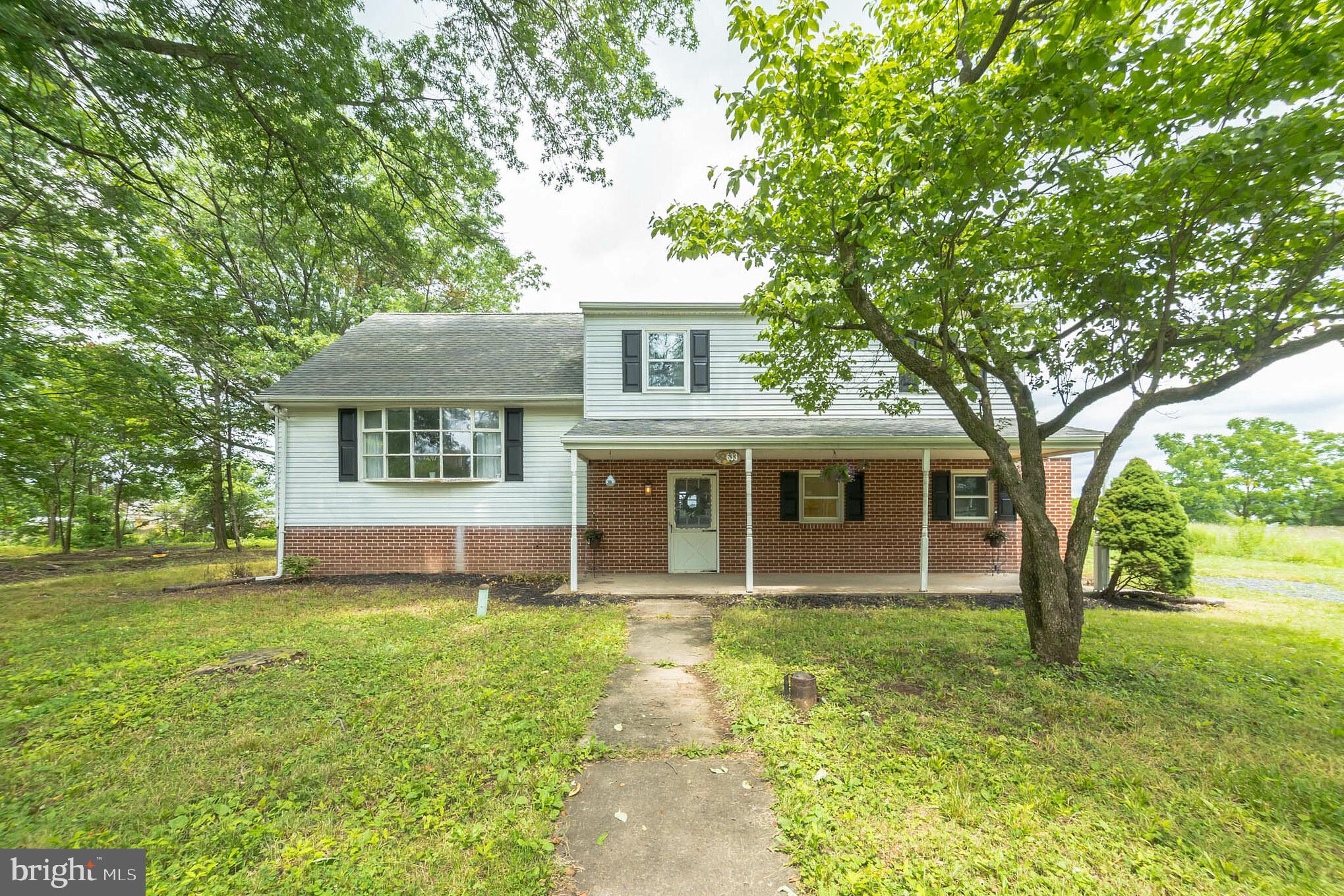 633 Elroy Road Souderton, PA 18964 - Photo 2 of 47 Exterior Front