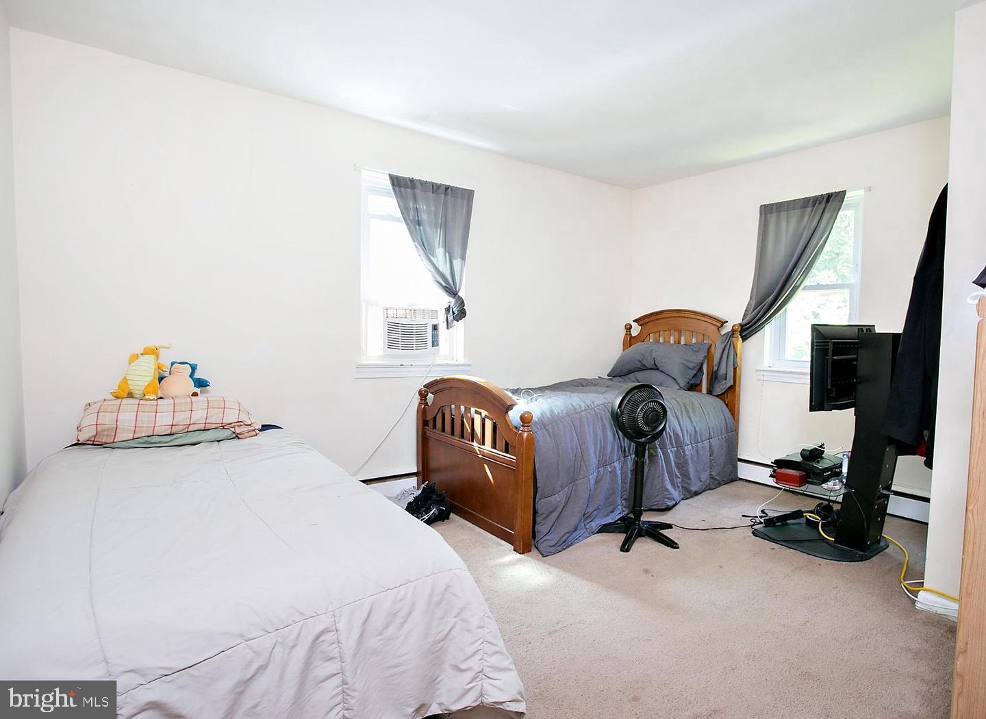 633 Elroy Road Souderton, PA 18964 - Photo 39 of 47 2nd House Bedroom