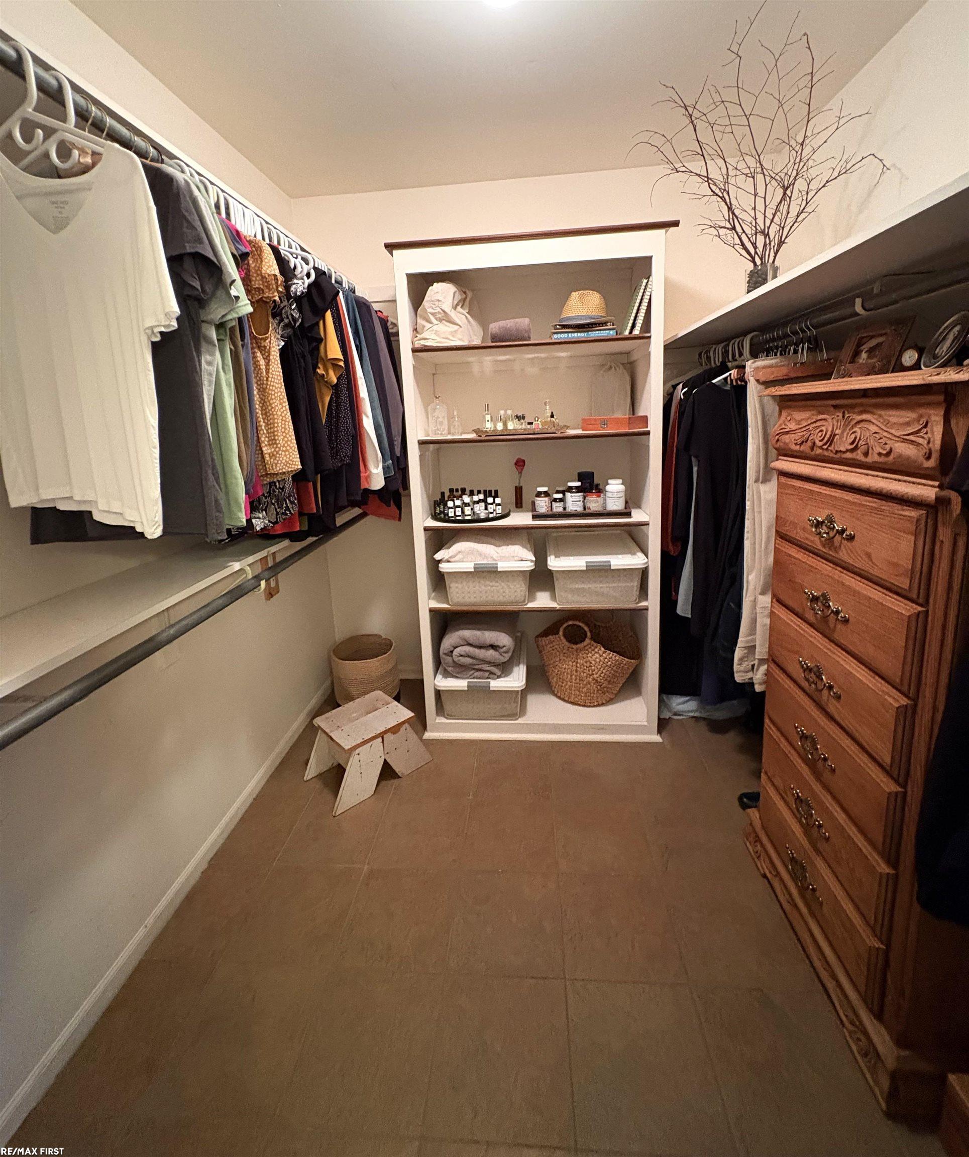 1734 Snowden Circle Rochester Hills, MI 48306 - Photo 18 of 38 Gallery Image 18