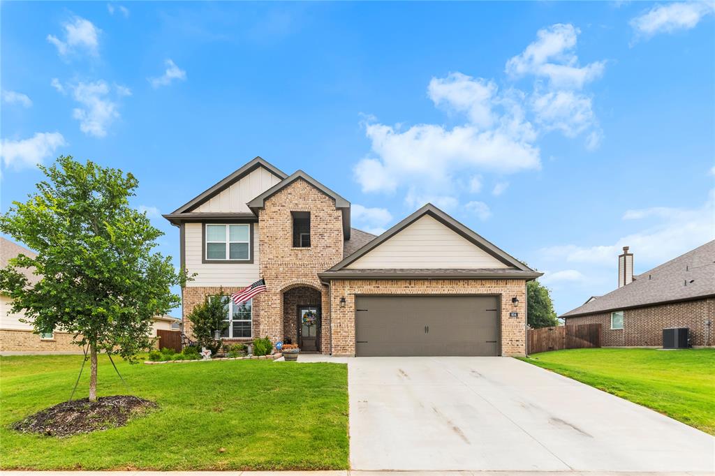 804 Feather Edge Drive Springtown, TX 76082 - Photo 1 of 36