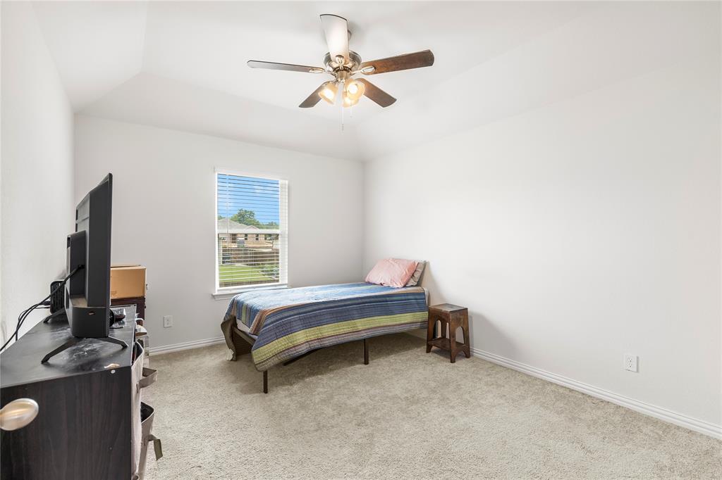 804 Feather Edge Drive Springtown, TX 76082 - Photo 22 of 36