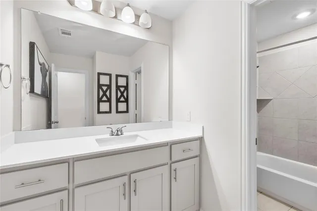 $418,995 | 804 Feather Edge Drive, Springtown, TX 76082