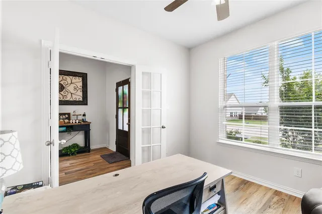 $418,995 | 804 Feather Edge Drive, Springtown, TX 76082