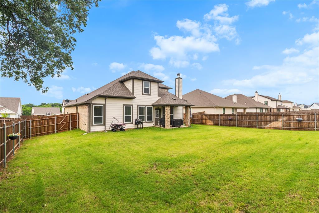 804 Feather Edge Drive Springtown, TX 76082 - Photo 31 of 36