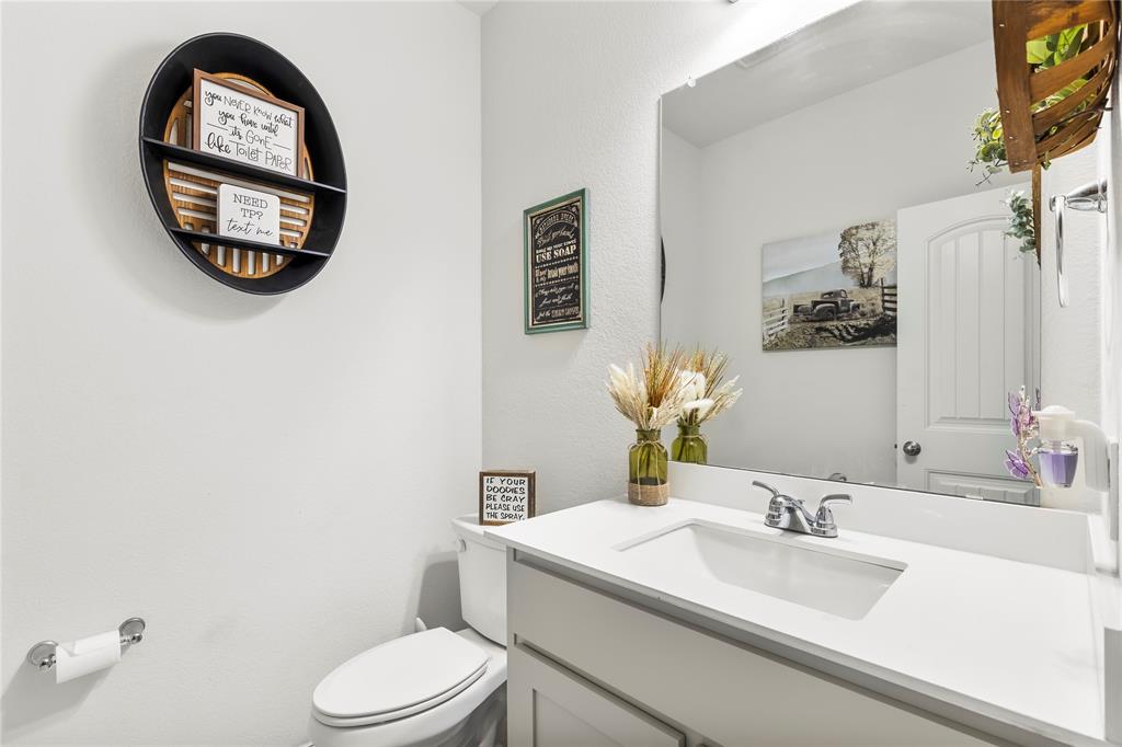 804 Feather Edge Drive Springtown, TX 76082 - Photo 6 of 36 Half Bath