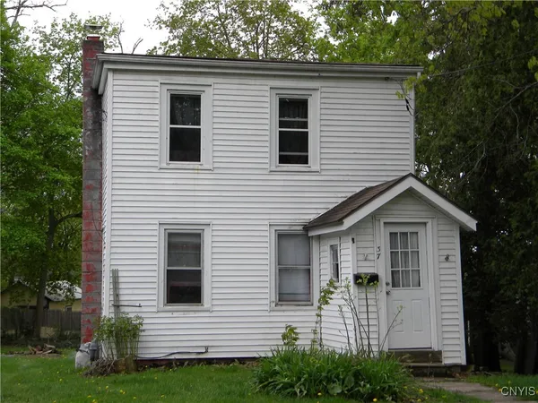 $105,000 | 37 West Oneida Street, Lysander, NY 13027