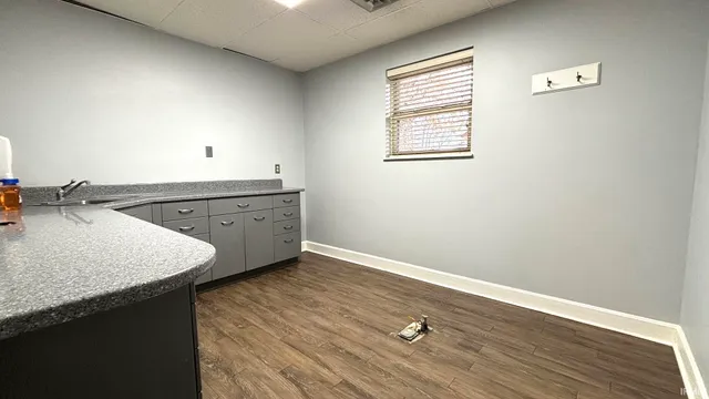 $199,000 | 801 North Weinbach Avenue, Evansville, IN 47711