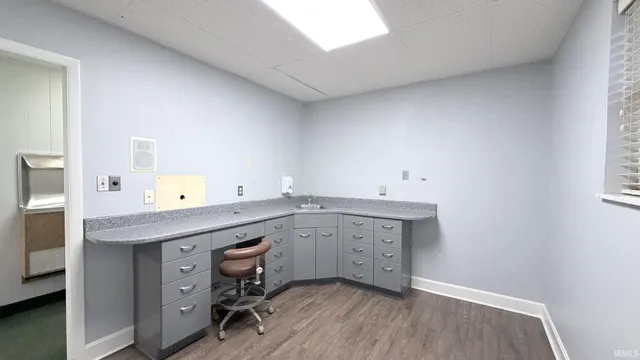 $199,000 | 801 North Weinbach Avenue, Evansville, IN 47711