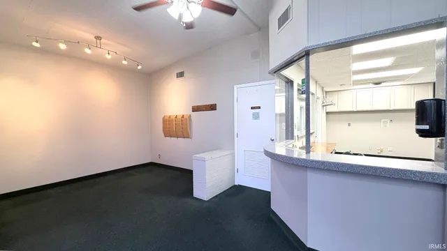 $199,000 | 801 North Weinbach Avenue, Evansville, IN 47711