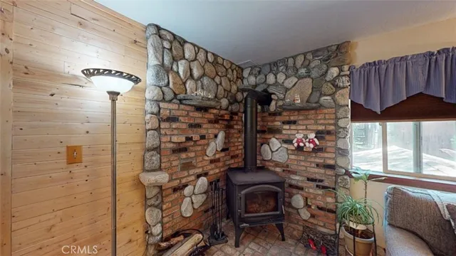 $639,500 | 21645 Jobs Peak Road, Cedarpines Park, CA 92322