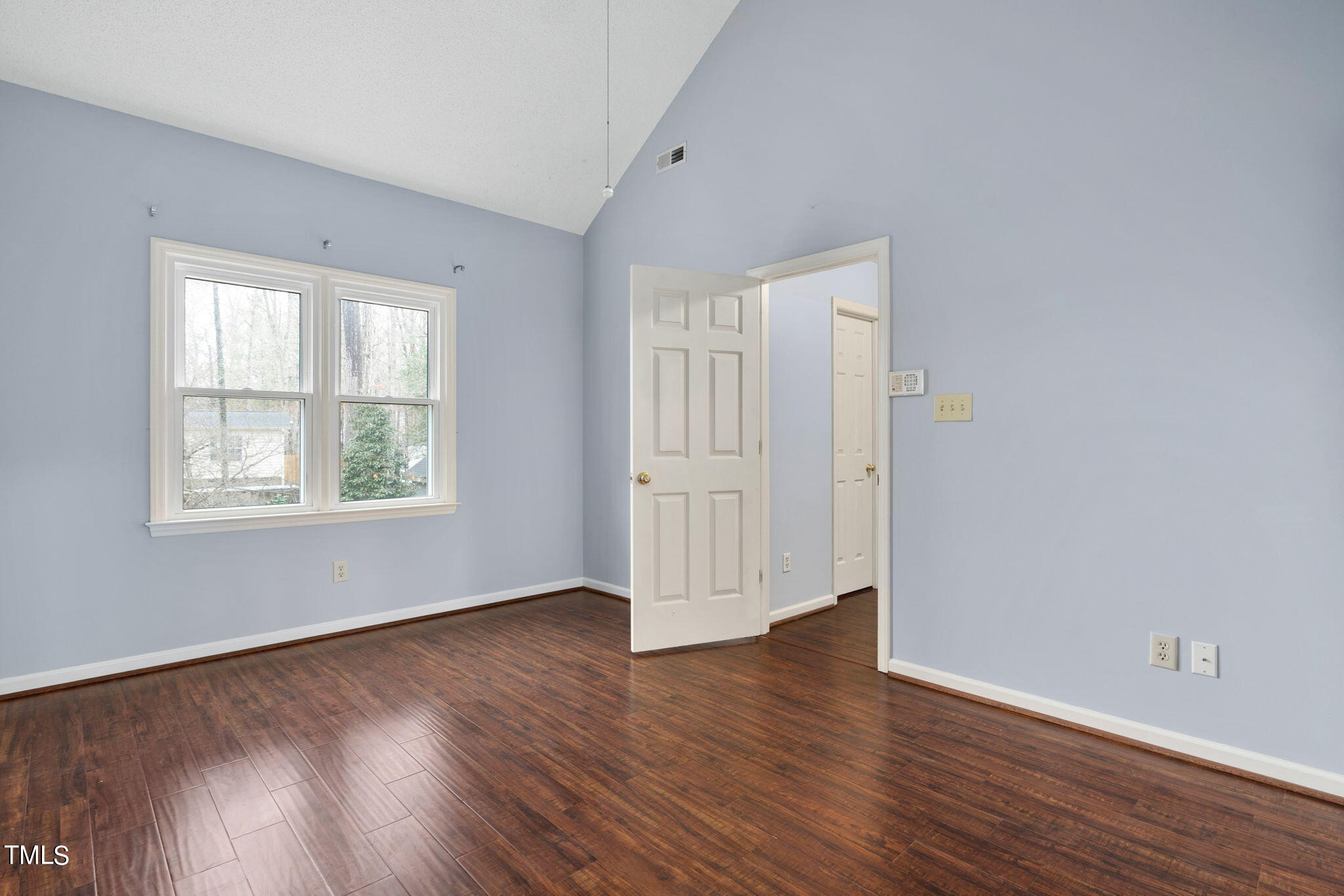 521 South Meadow Road Raleigh, NC 27603 - Photo 11 of 50 32-web-or-mls-521-s-meadow-rd