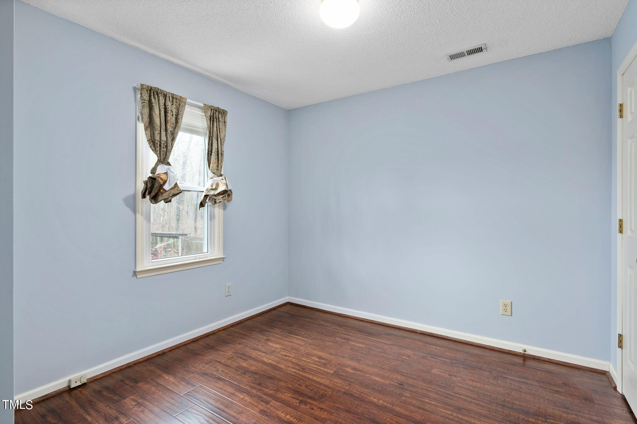 521 South Meadow Road Raleigh, NC 27603 - Photo 18 of 50 37-web-or-mls-521-s-meadow-rd