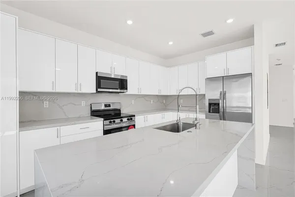 $629,990 | 22555 Southwest 125th Avenue, Unit 13A, Miami, FL 33170