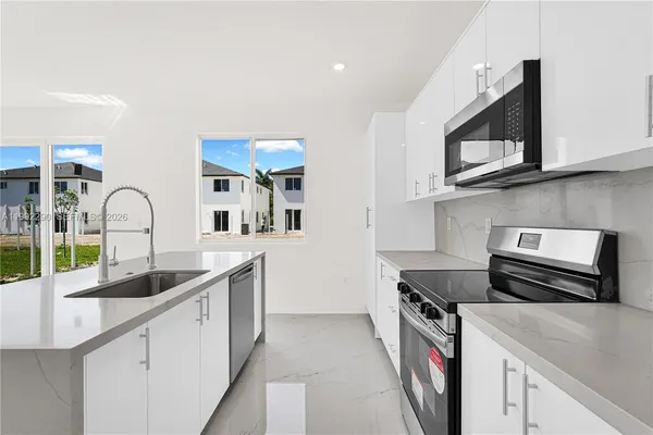 $629,990 | 22555 Southwest 125th Avenue, Unit 13A, Miami, FL 33170