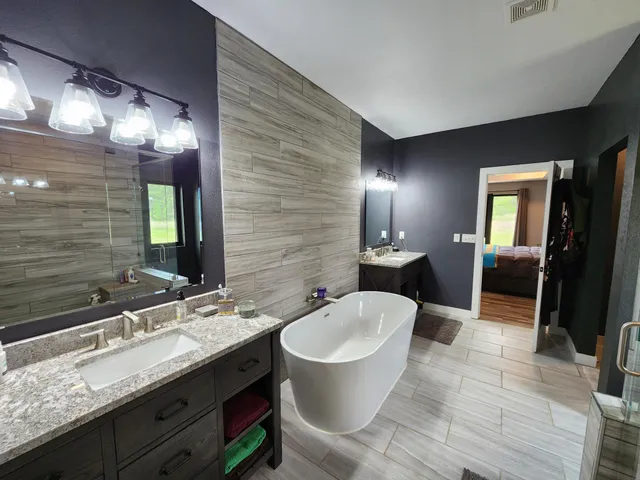 $699,900 | 26575 U. S. Highway 71, Park Rapids, MN 56470