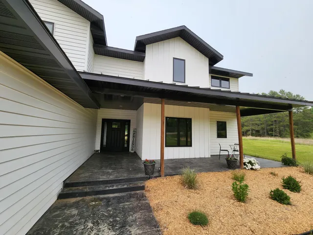 $699,900 | 26575 U. S. Highway 71, Park Rapids, MN 56470