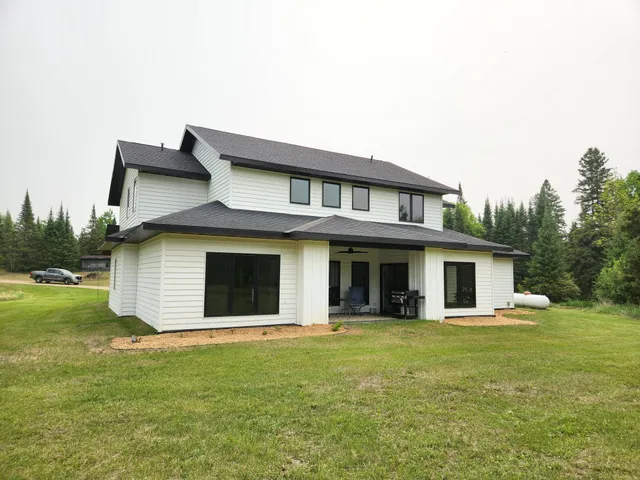 $699,900 | 26575 U. S. Highway 71, Park Rapids, MN 56470