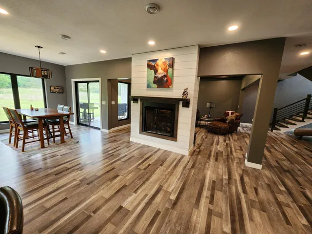 $699,900 | 26575 U. S. Highway 71, Park Rapids, MN 56470