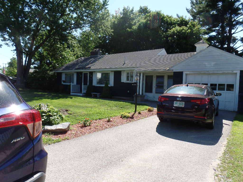 112 Main Dunstable Road Nashua, NH 03060 - Photo 2 of 22