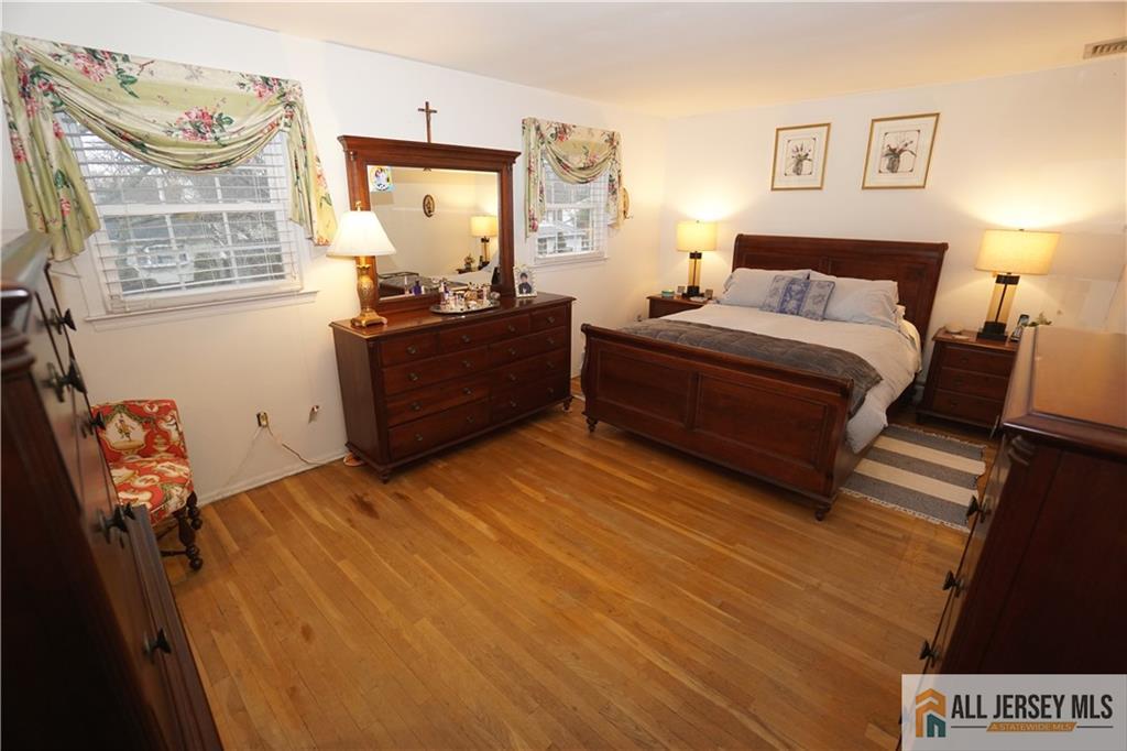 48 Lynnwood Road Edison, NJ 08820 - Photo 23 of 39