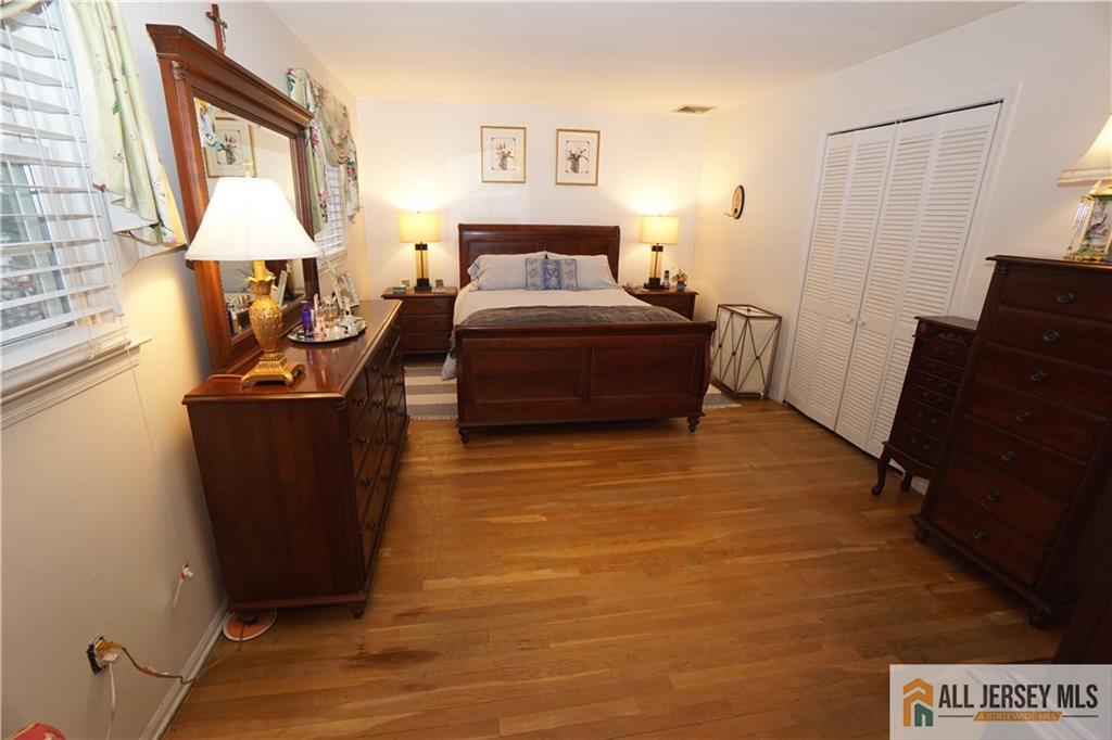 48 Lynnwood Road Edison, NJ 08820 - Photo 24 of 39
