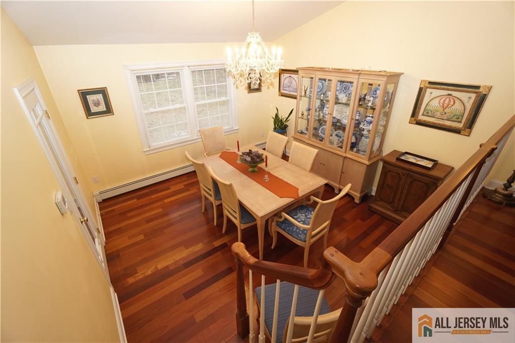48 Lynnwood Road Edison, NJ 08820 - Photo 10 of 39