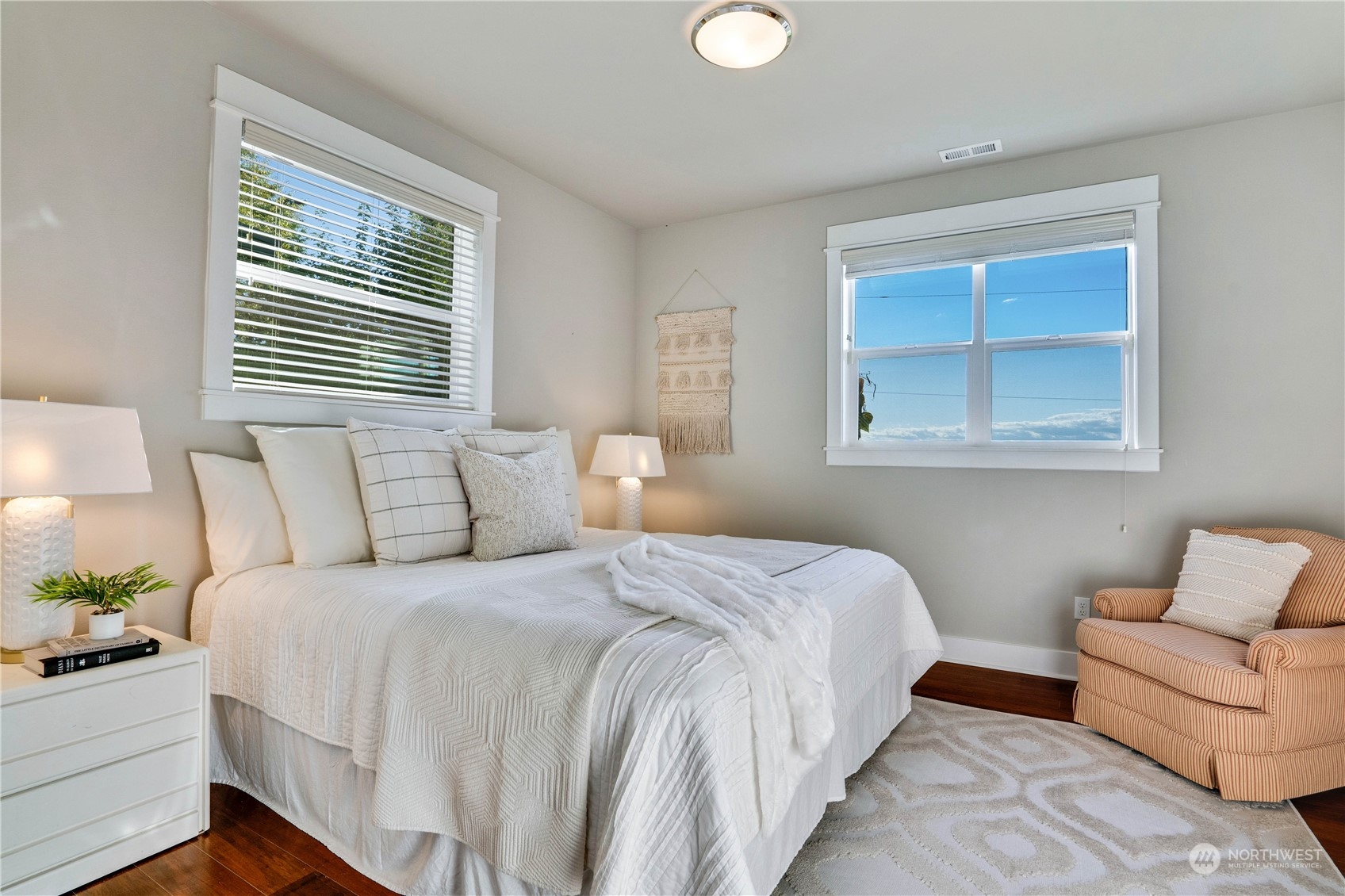 622 North Fernside Drive Tacoma, WA 98406 - Photo 29 of 40 a bedroom with bed and a couch